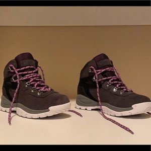 Columbia Brand New Boots.